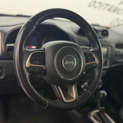 Foto 10: JEEP RENEGADE SPORT AT D 2017 Foto 10: JEEP RENEGADE SPORT AT D 2017