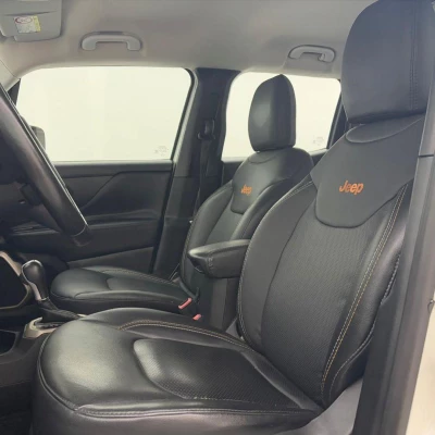 Foto 14: JEEP RENEGADE SPORT AT D 2017 Foto 14: JEEP RENEGADE SPORT AT D 2017