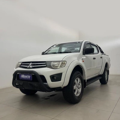 Foto 1: MITSUBISHI L200 TRITON 2.4 HLS 2015 Foto 1: MITSUBISHI L200 TRITON 2.4 HLS 2015