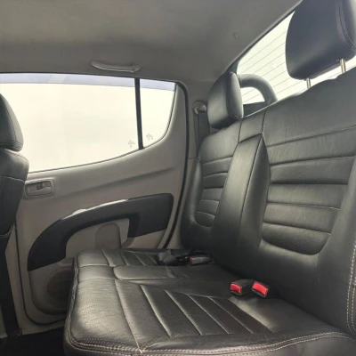 Foto 14: MITSUBISHI L200 TRITON 2.4 HLS 2015 Foto 14: MITSUBISHI L200 TRITON 2.4 HLS 2015