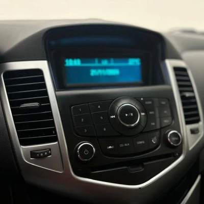 Foto 12: CHEVROLET CRUZE LT NB 2014 Foto 12: CHEVROLET CRUZE LT NB 2014