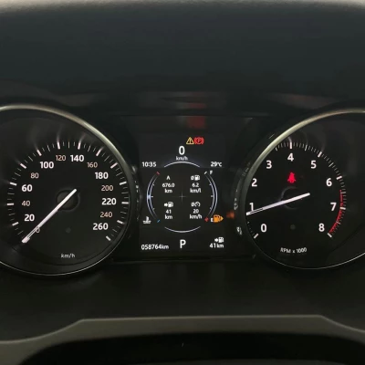 Foto 13: LAND ROVER EVOQUE P240 SE 2018 Foto 13: LAND ROVER EVOQUE P240 SE 2018