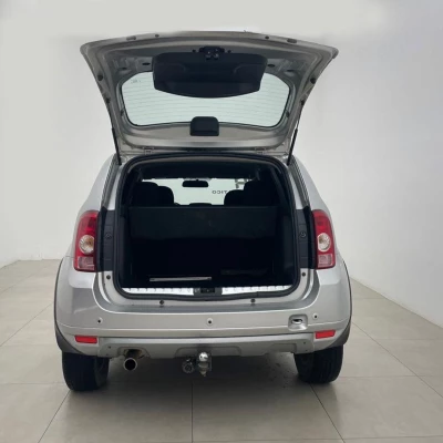 Foto 4: RENAULT DUSTER 20 D 4X2A 2014