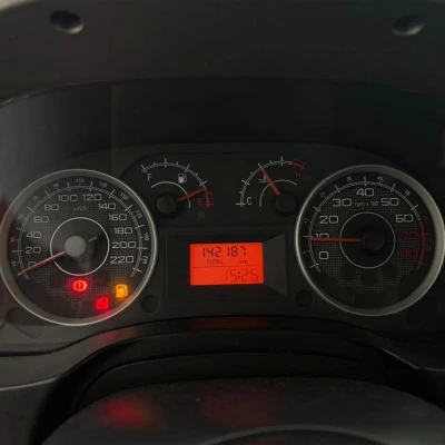 Foto 27: FIAT IDEA ATTRACTIVE 1.4 2014 Foto 27: FIAT IDEA ATTRACTIVE 1.4 2014