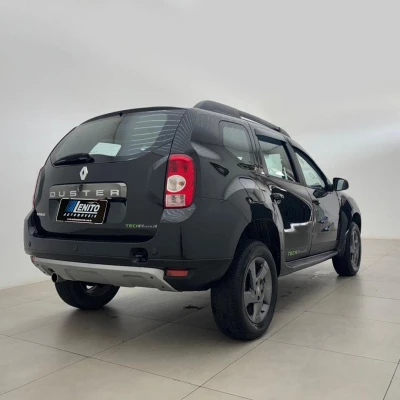 Foto 20: RENAULT DUSTER 20 D 4X2 2014