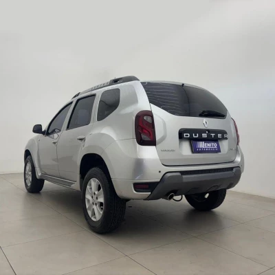 Foto 5: RENAULT DUSTER 20 D 4X2 2017