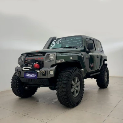 Foto 1: TROLLER T4 XLT 3.2 2015 Foto 1: TROLLER T4 XLT 3.2 2015