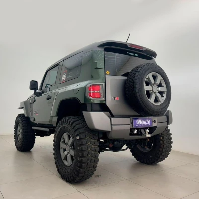 Foto 5: TROLLER T4 XLT 3.2 2015 Foto 5: TROLLER T4 XLT 3.2 2015