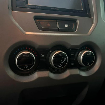 Foto 9: TROLLER T4 XLT 3.2 2015 Foto 9: TROLLER T4 XLT 3.2 2015