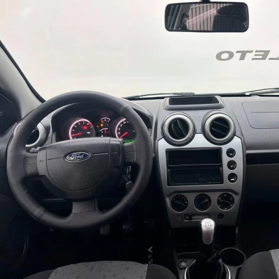 Foto 13: FORD FIESTA FLEX 2014 Foto 13: FORD FIESTA FLEX 2014