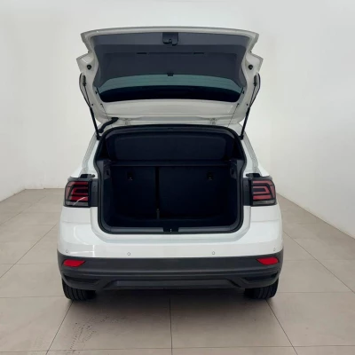 Foto 8: VOLKSWAGEN T CROSS TSI AD 2020 Foto 8: VOLKSWAGEN T CROSS TSI AD 2020