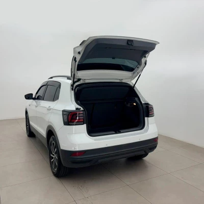 Foto 9: VOLKSWAGEN T CROSS TSI AD 2020 Foto 9: VOLKSWAGEN T CROSS TSI AD 2020