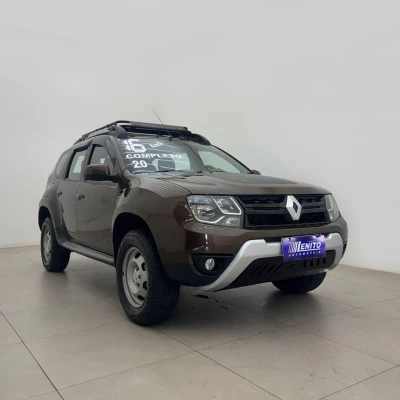 Foto 4: RENAULT DUSTER 20 D 4X4 2016