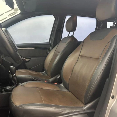 Foto 14: RENAULT DUSTER 20 D 4X2 2017