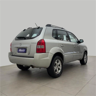 Foto 7: HYUNDAI TUCSON GLSB 2011