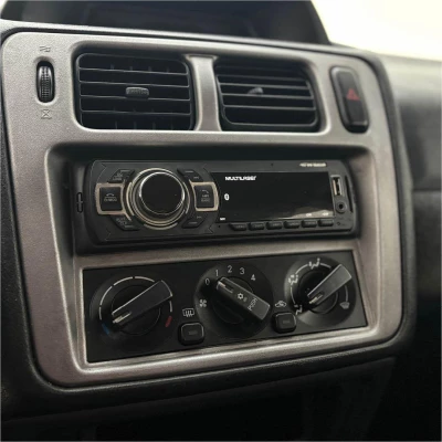 Foto 10: MITSUBISHI PAJERO IO 2001