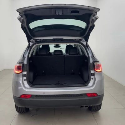 Foto 8: JEEP COMPASS LIMETED F H 2020 Foto 8: JEEP COMPASS LIMETED F H 2020