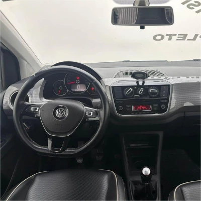 Foto 14: VOLKSWAGEN UP CROSS MDV 2018