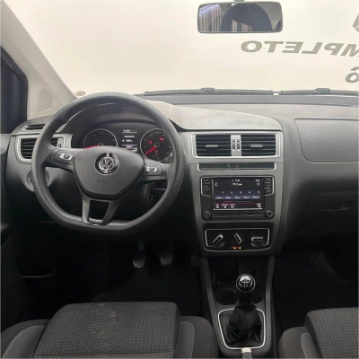 Foto 10: VOLKSWAGEN FOX CONNECT MB 2018 Foto 10: VOLKSWAGEN FOX CONNECT MB 2018