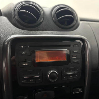 Foto 12: RENAULT DUSTER 20 D 4X4 2013 Foto 12: RENAULT DUSTER 20 D 4X4 2013