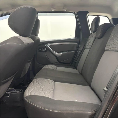 Foto 16: RENAULT DUSTER 20 D 4X4 2013 Foto 16: RENAULT DUSTER 20 D 4X4 2013