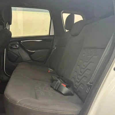 Foto 15: RENAULT DUSTER 16 D 4X2 2017