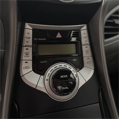 Foto 14: HYUNDAI ELANTRA GLS 2013